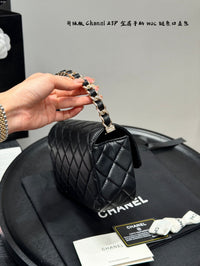 23P Top Handle Wallet On Chain