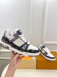 Logo Trainers Grey