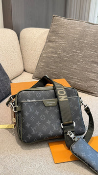 Trio Messenger Bag