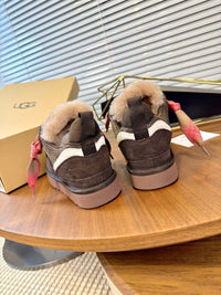 Lowmel Sneakers
