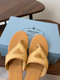 26S Leather Thong Sandals