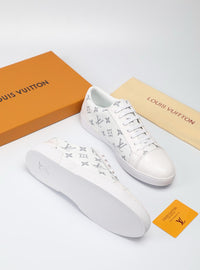 Low Top Sneakers