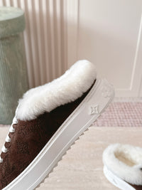 26S Time Out Sneakers