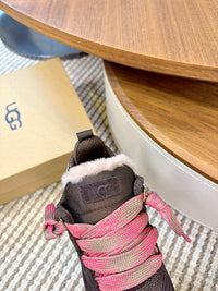 Lowmel Sneakers