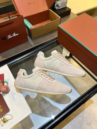 Fast Walk Sneakers