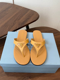 26S Leather Thong Sandals