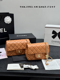 Mini Pearl Crush Classic Flap Bag