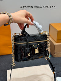 Vanity Chain Pouch