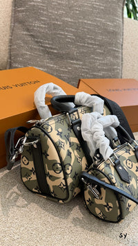 Monogramouflage Speedy