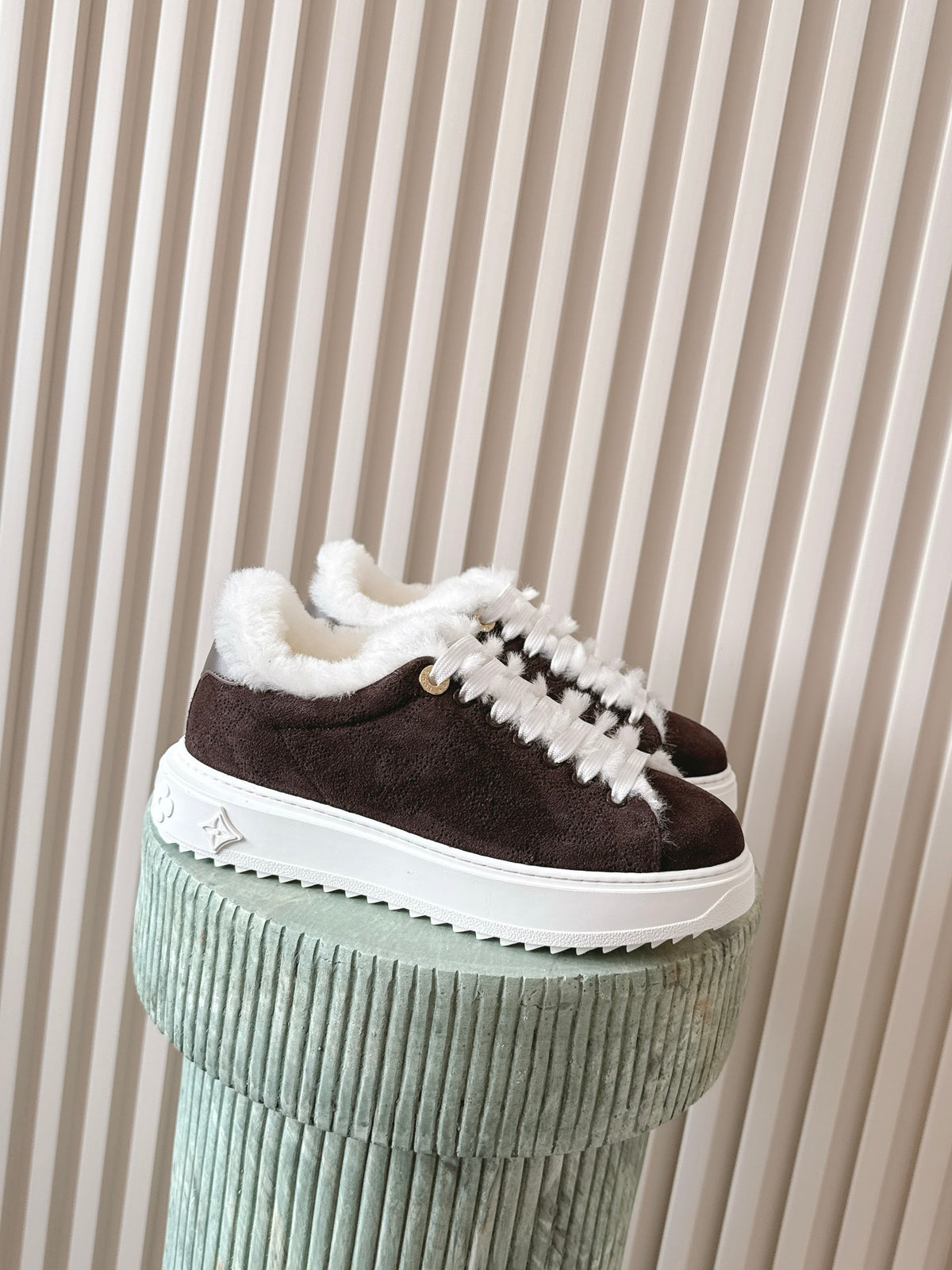 26S Time Out Sneakers