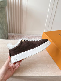 26S Time Out Sneakers