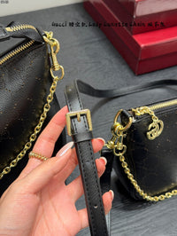 Lady Lunetta Chain Shoulder Bag