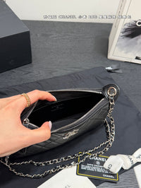 25B Pouch Bag