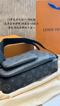 Trio Messenger Bag