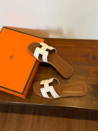 Oran Sandals