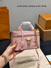 Vanity Chain Pouch