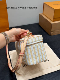 Nice Mini Vanity Case