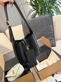 Le 37 Mini Bucket Bag
