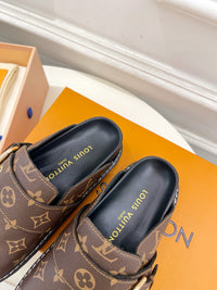Cosy Flat Comfort Clogs