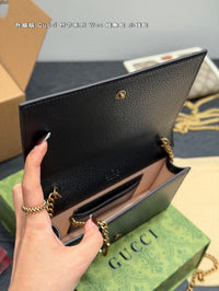 Bamboo Chain Wallet Bag