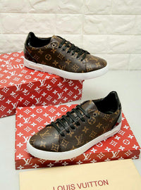 Low Top Sneakers