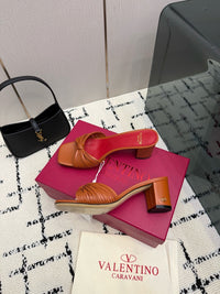 26S Garavani Annet Mules
