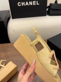 26S Platform Sandals