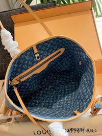 Neverfull MM Tote Bag