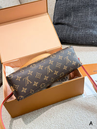 Croissant Bag