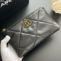19 O Case Pouch