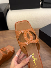 26S Platform Sandals