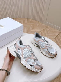 Wmns Chrono Sneakers