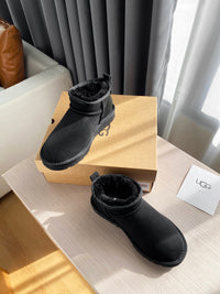 Classic Ultra Mini Boots
