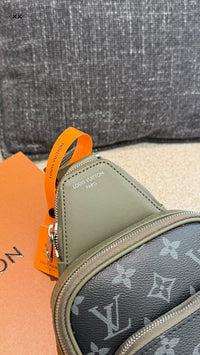 Avenue Slingbag