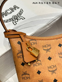 Aren Visetos Shoulder Bag