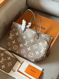 Neverfull MM Tote Bag