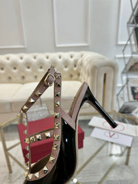 Garavani Rockstud Patent Leather Pumps 10cm