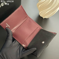 Small Flap Wallet