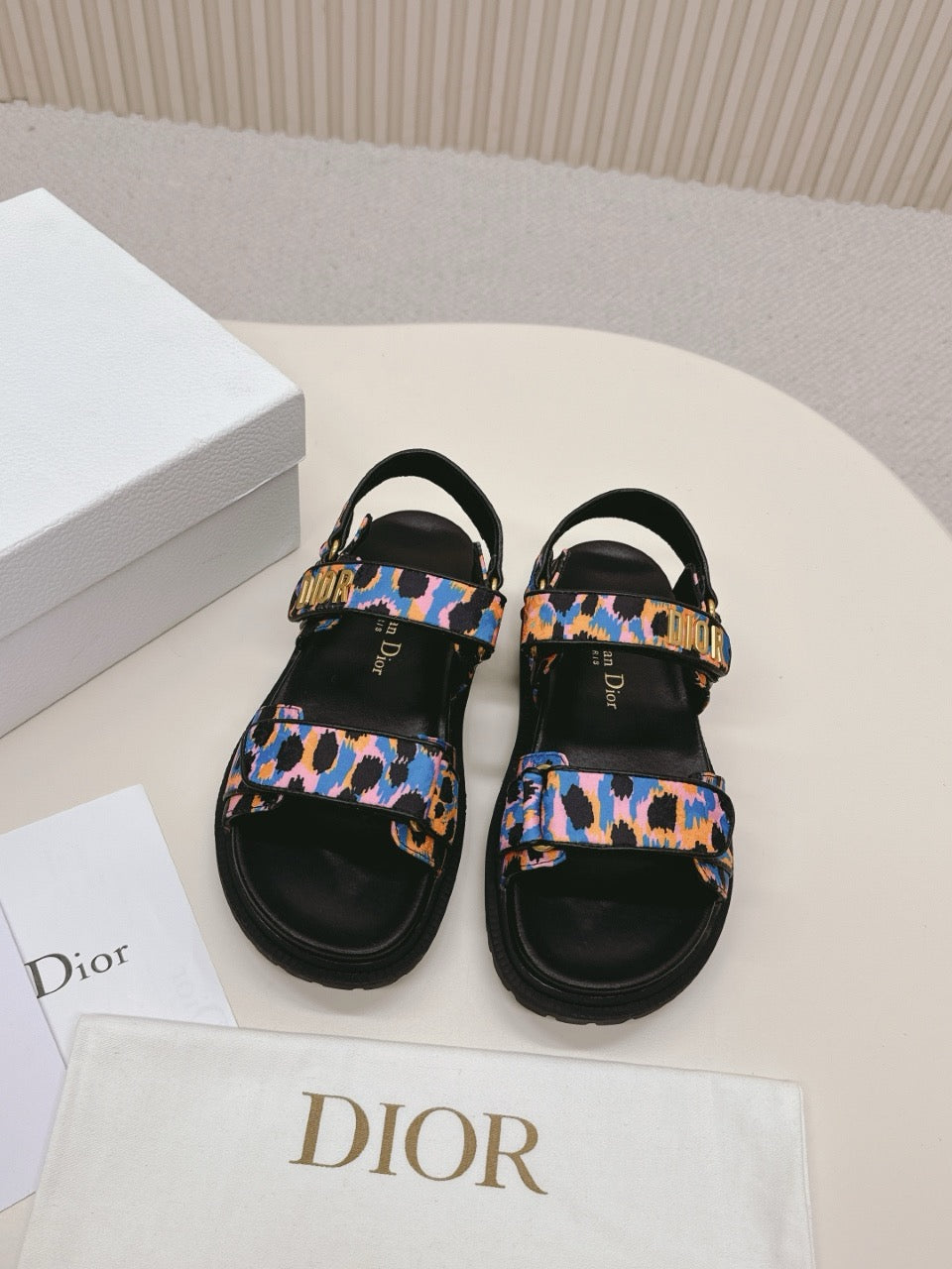 Dioract Sandals