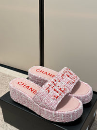 26K Platform Slides