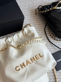 Pearl Mini 22 Bag