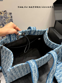 Spongy Book Tote