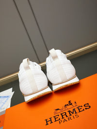 Trail Sneakers
