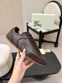 Knight Runner Sneakers