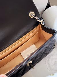 Classic Flap Bag Mini