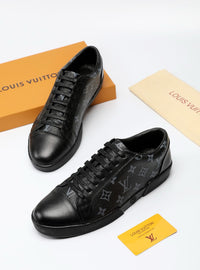 Low Top Sneakers