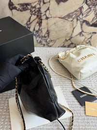 Pearl Mini 22 Bag