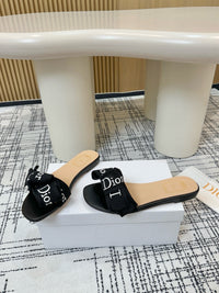 J'Adior Slides