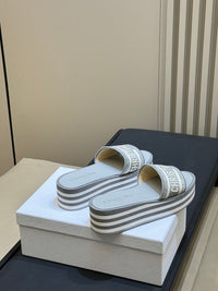 Dway Slides