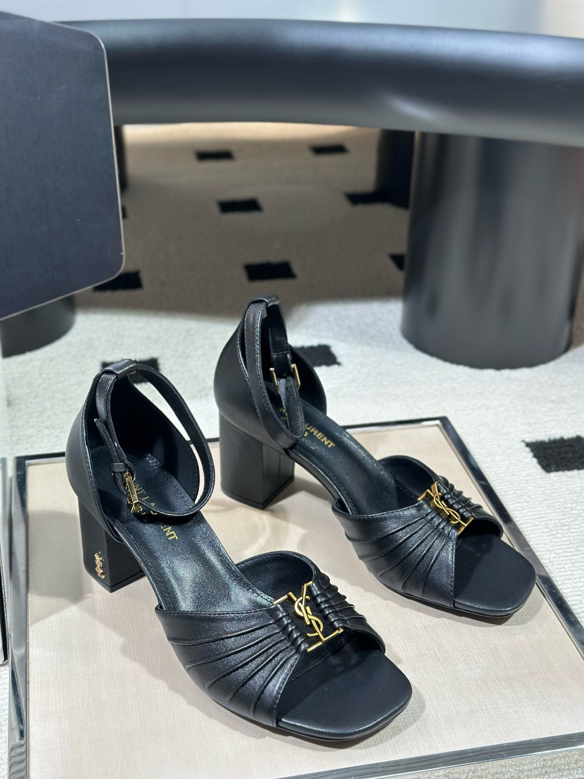 26S Babylone Leather Mules